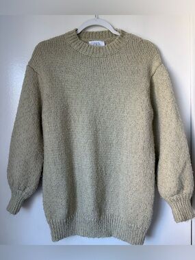 Zara Neutral Cream Crewneck Sweater